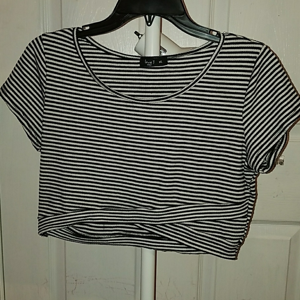 Black and White Crop Top